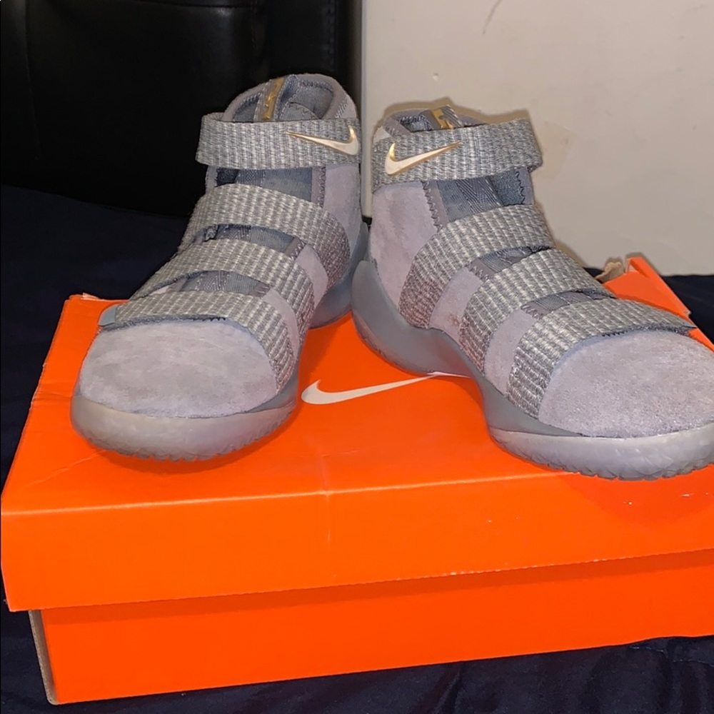 Lebron Soldier XI (PS)